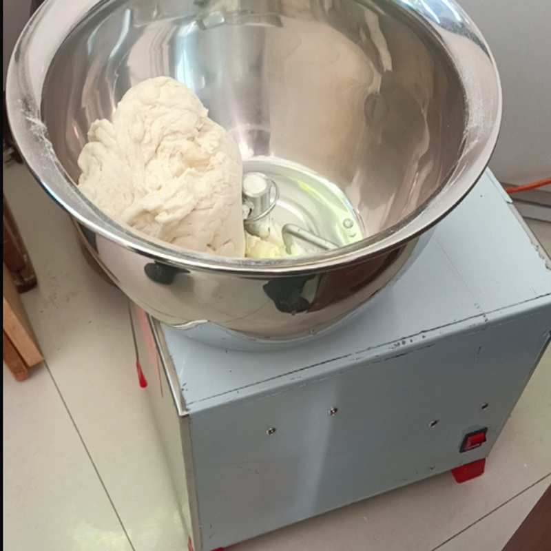 Teigknetmaschine, elektrische  – Kitchen Appliances Bewertung und Preis